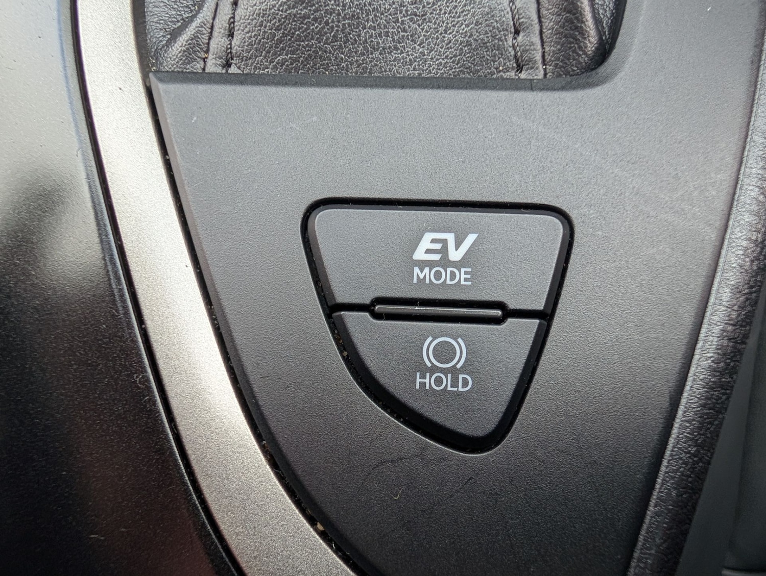 Used Lexus UX 2023 for sale - 76637827: Photo 32