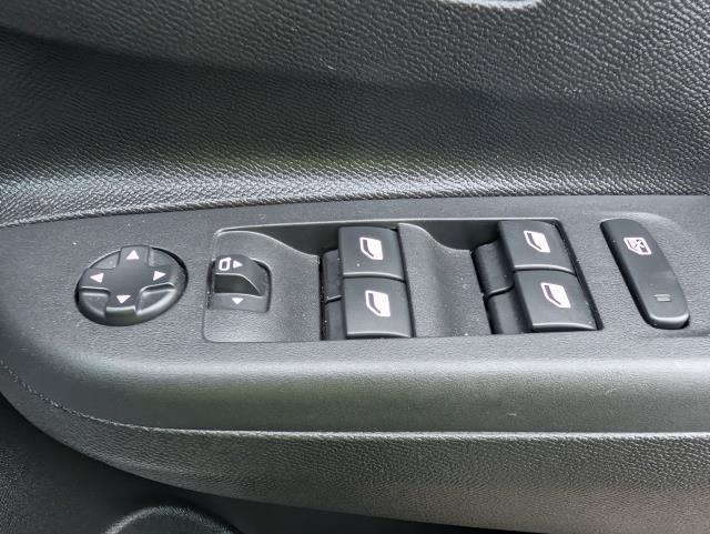 Used Vauxhall Corsa 2023 for sale - 77171122: Photo 11