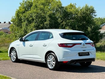 Used Renault Megane 2017 for sale - 79794189: Photo