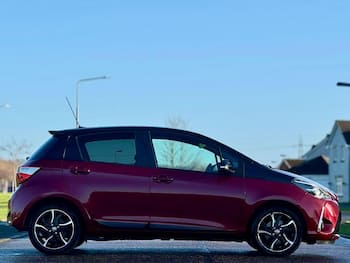 Used Toyota Yaris 2017 for sale - 79793897: Photo