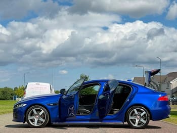 Used Jaguar XE 2019 for sale - 79794435: Photo