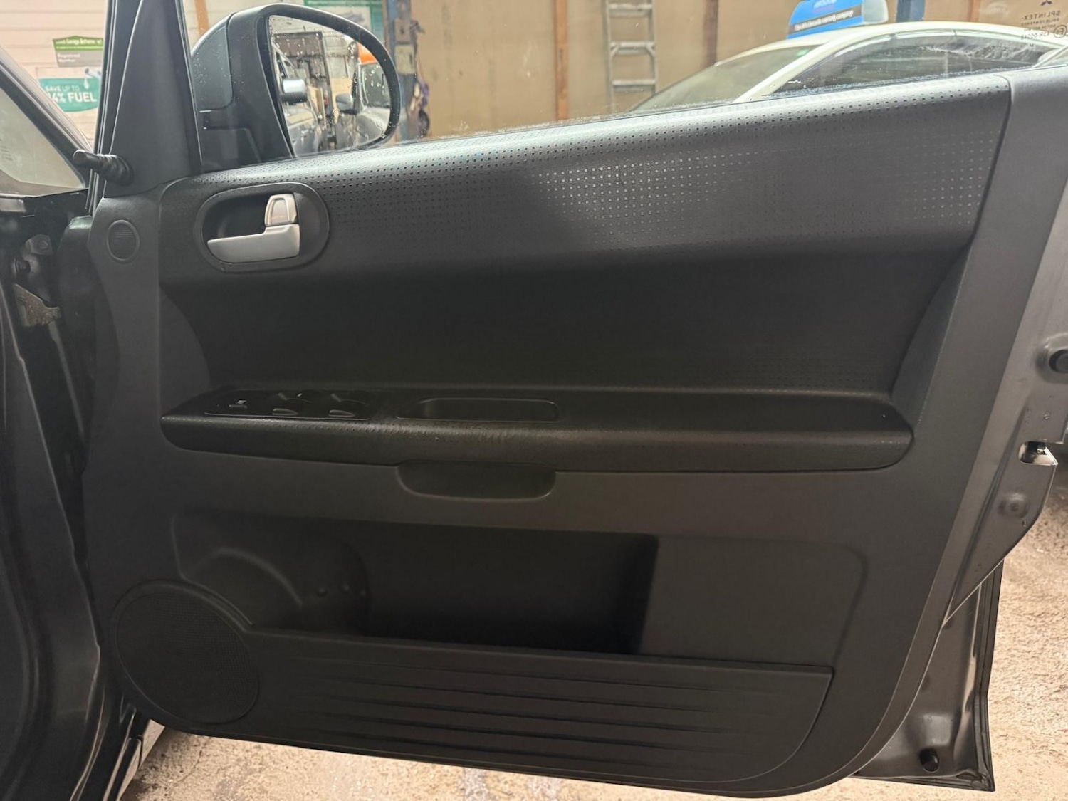 Used Mitsubishi Colt 2008 for sale - 76588424: Photo 11