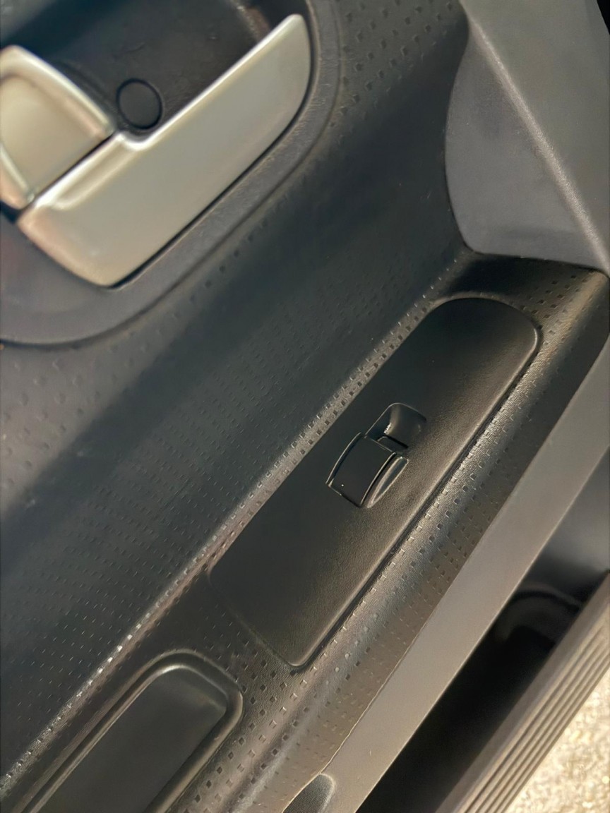 Used Mitsubishi Colt 2008 for sale - 76588424: Photo 18