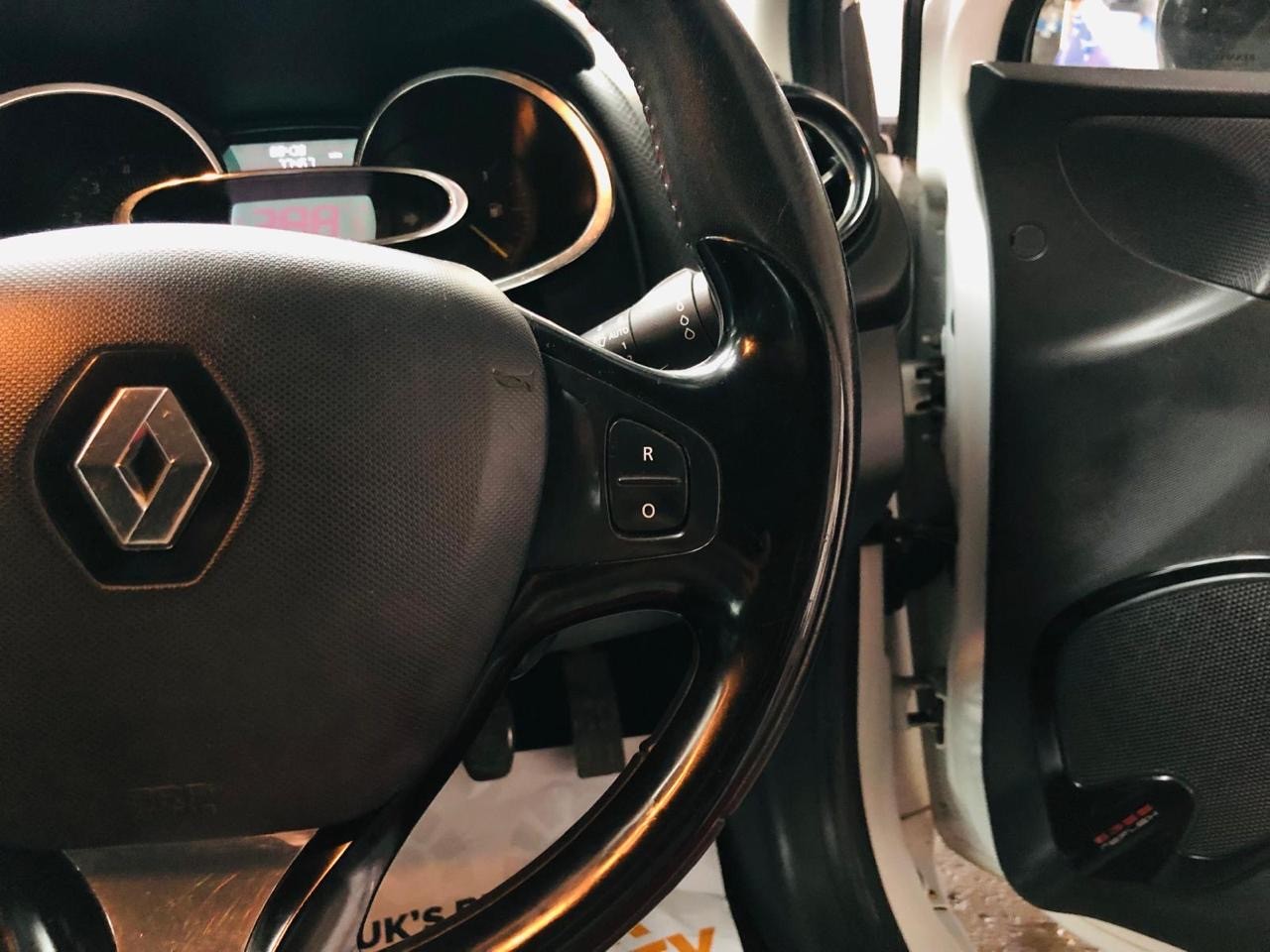 Used Renault Clio 2014 for sale - 76924477: Photo 16