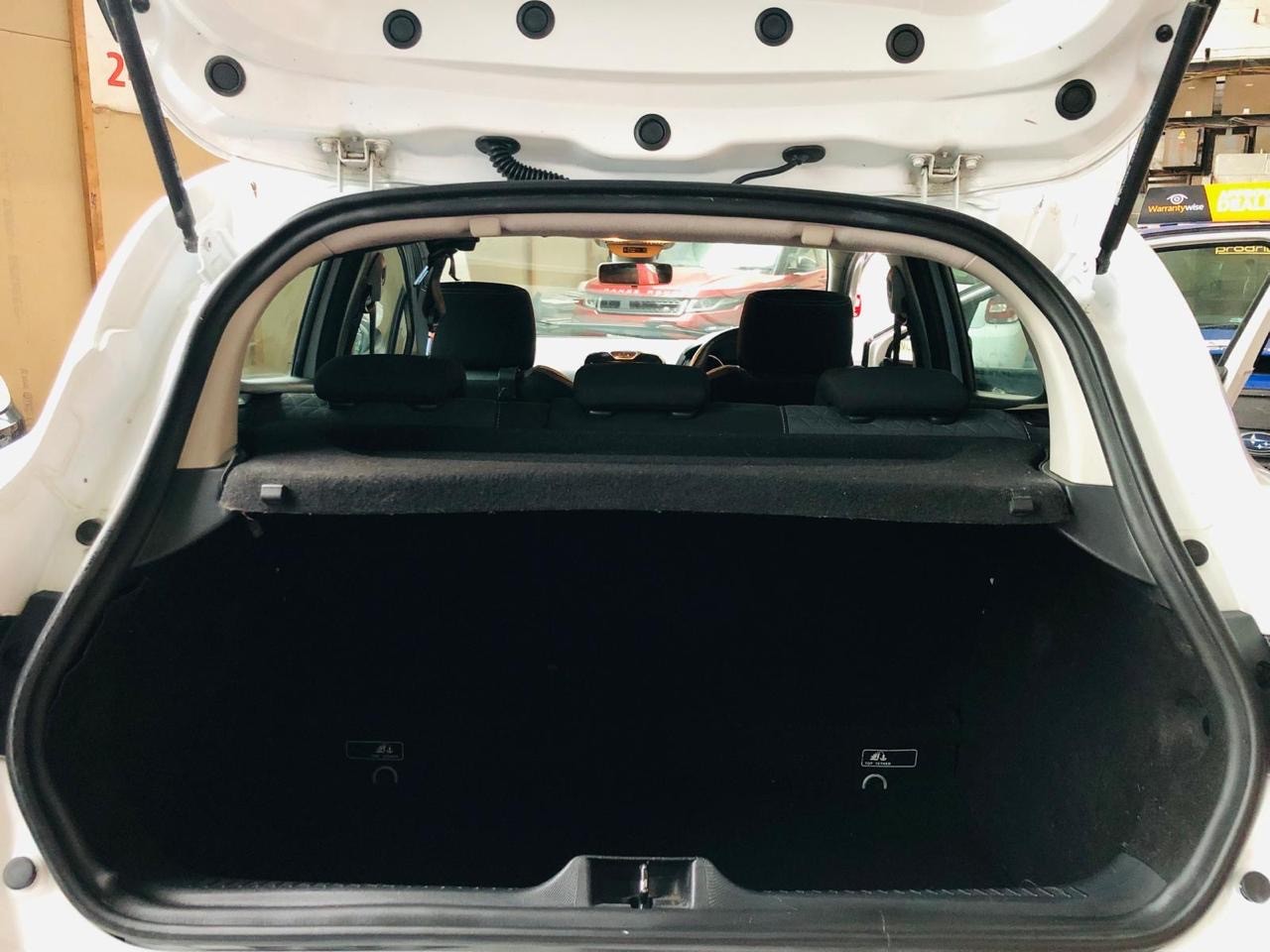 Used Renault Clio 2014 for sale - 76924477: Photo 24