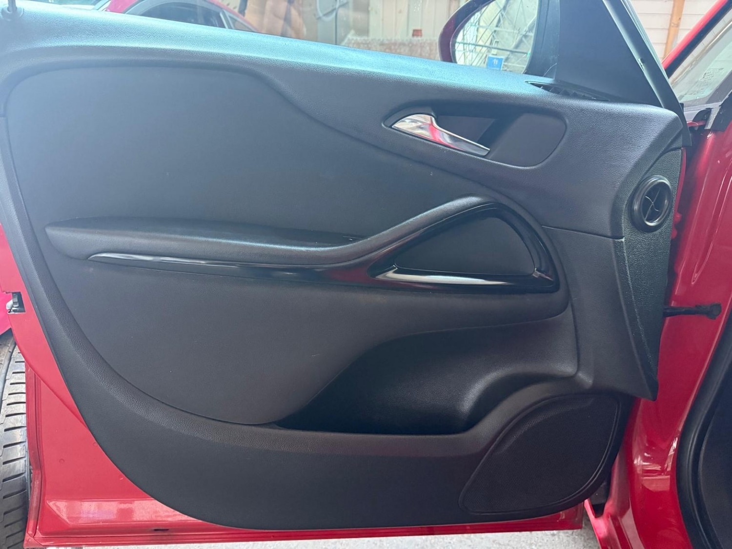 Used Vauxhall Zafira Tourer 2015 for sale - 76045723: Photo 19