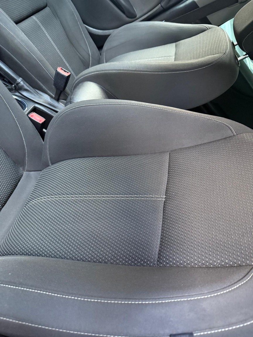 Used Vauxhall Zafira Tourer 2015 for sale - 76045723: Photo 20
