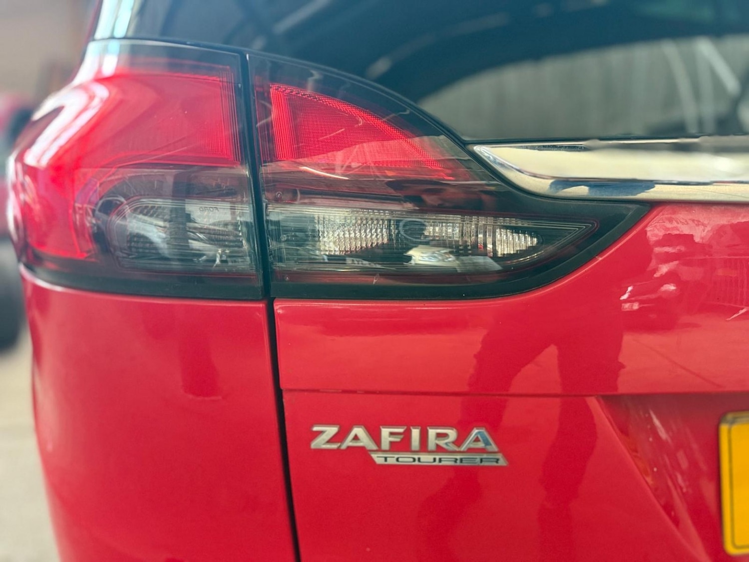 Used Vauxhall Zafira Tourer 2015 for sale - 76045723: Photo 6