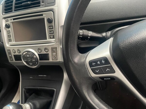 Used Toyota Verso 2012 for sale - 72990675: Photo 17