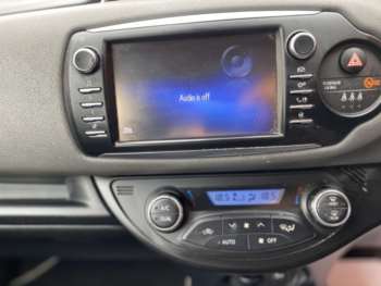 Used Toyota Yaris 2013 for sale - 73562577: Photo