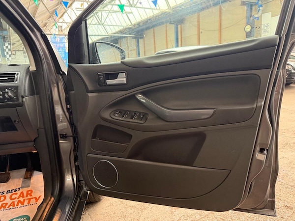 Used Ford Kuga 2011 for sale - 75438084: Photo 11