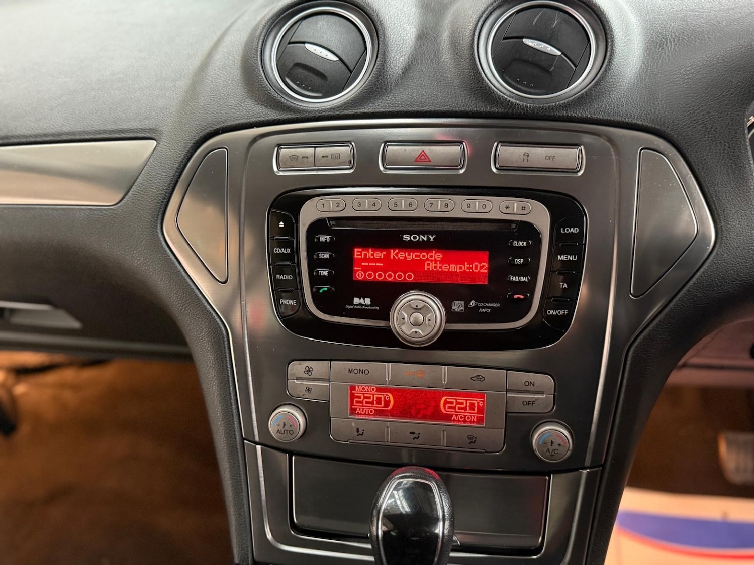 Used Ford Mondeo 2010 for sale - 76482931: Photo 20