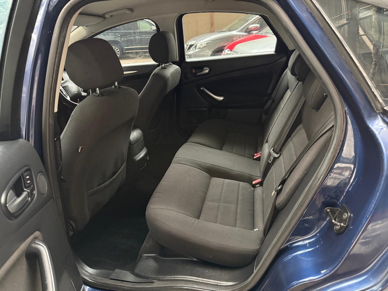 Used Ford Mondeo 2010 for sale - 76482931: Photo 29