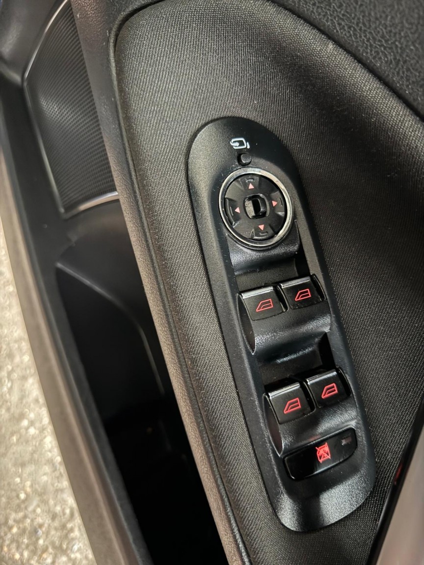 Used Ford Mondeo 2010 for sale - 76482931: Photo 31