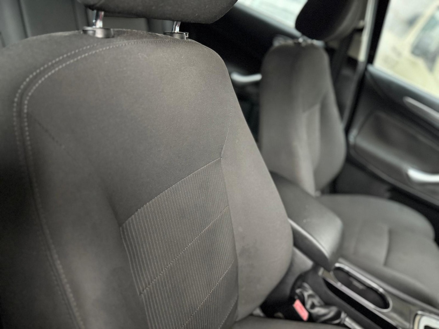 Used Ford Mondeo 2010 for sale - 76482931: Photo 34