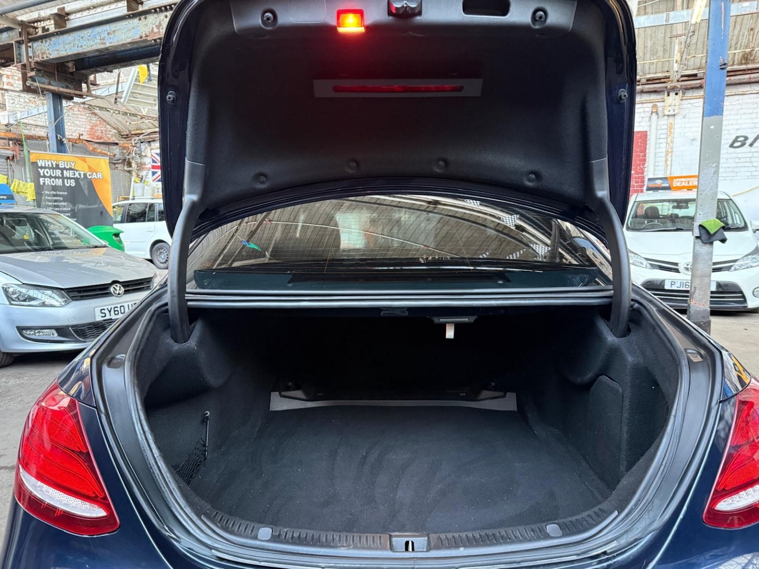 Used Mercedes-Benz E Class 2017 for sale - 78056920: Photo 31