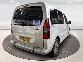 Used Peugeot Partner Tepee 2015 for sale - 75918607: Photo