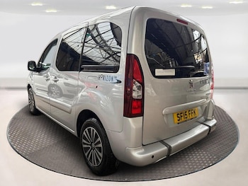 Used Peugeot Partner Tepee 2015 for sale - 75918607: Photo