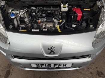 Used Peugeot Partner Tepee 2015 for sale - 75918607: Photo