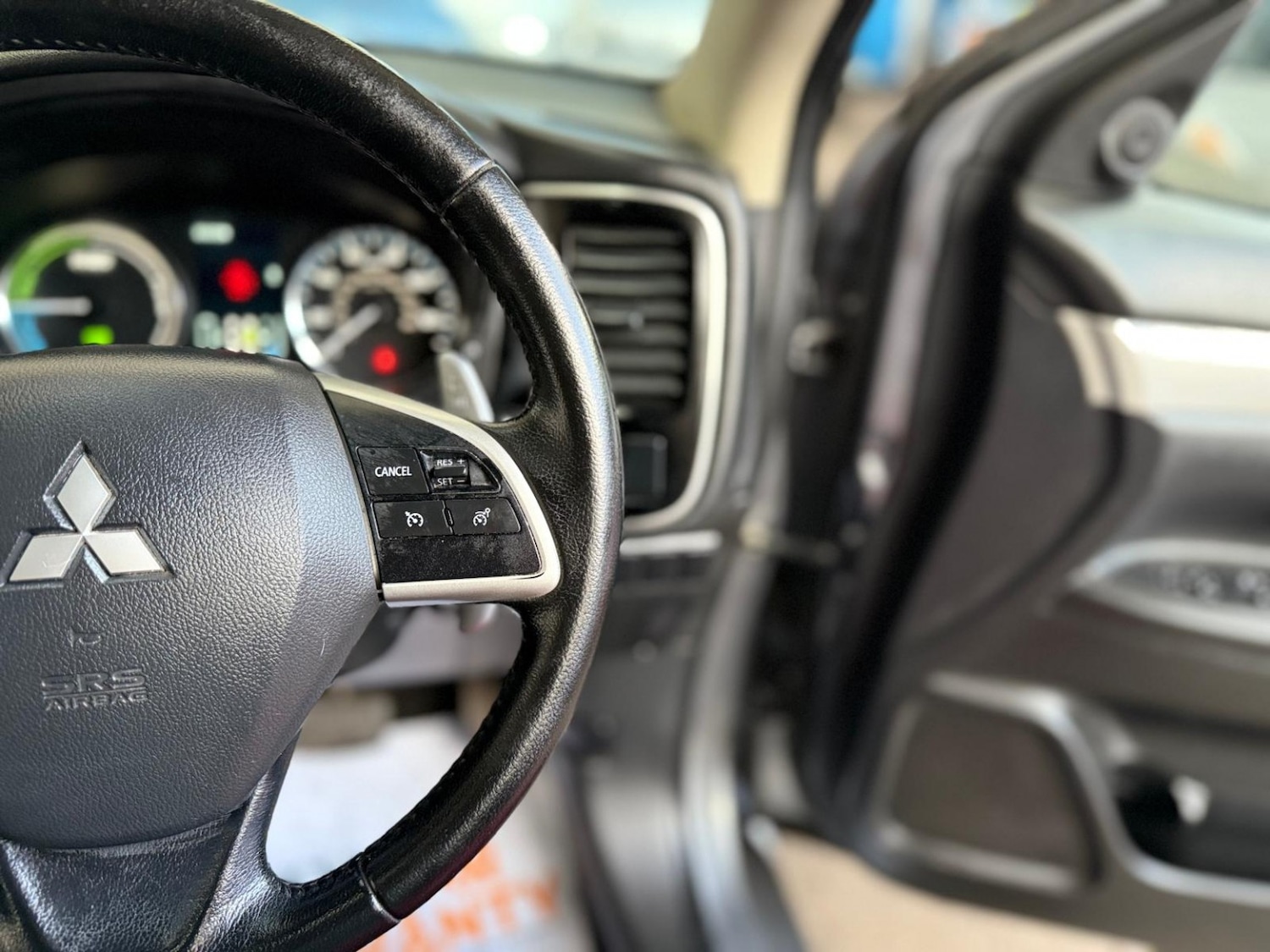 Used Mitsubishi Outlander 2015 for sale - 77113113: Photo 11