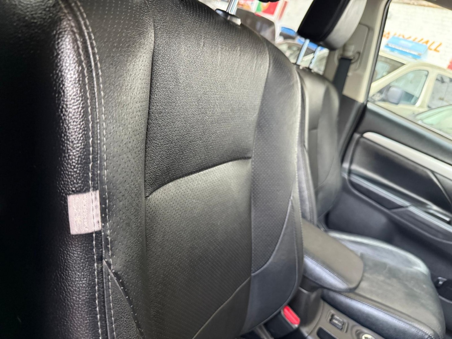 Used Mitsubishi Outlander 2015 for sale - 77113113: Photo 12