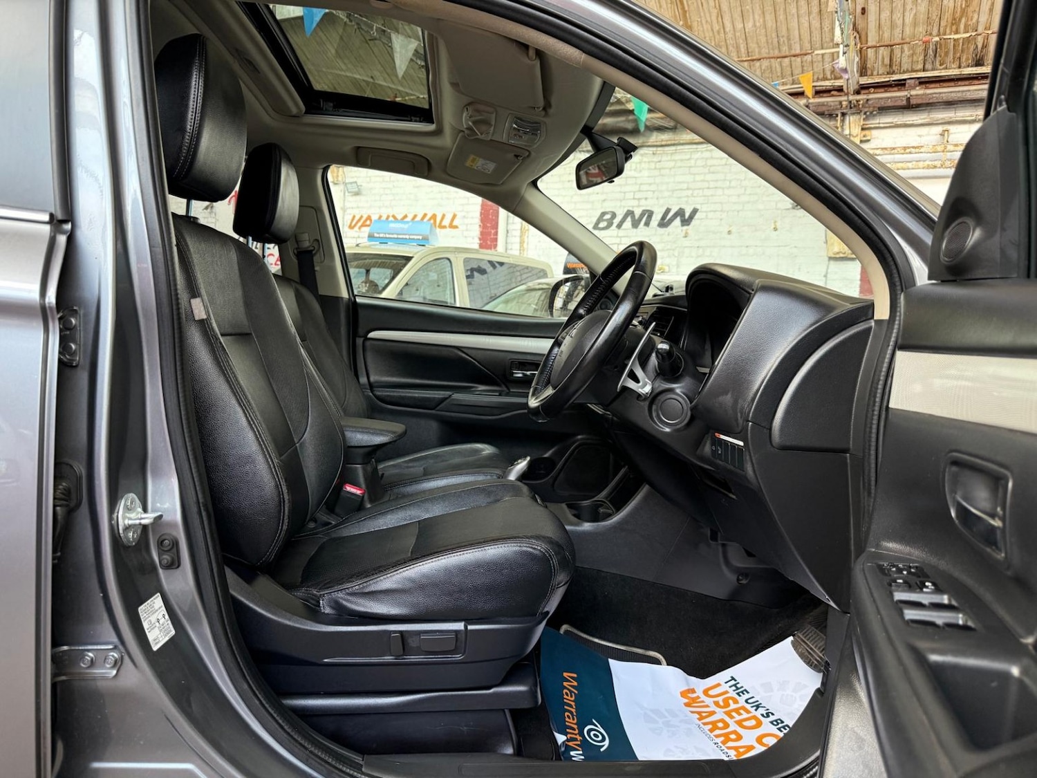 Used Mitsubishi Outlander 2015 for sale - 77113113: Photo 2