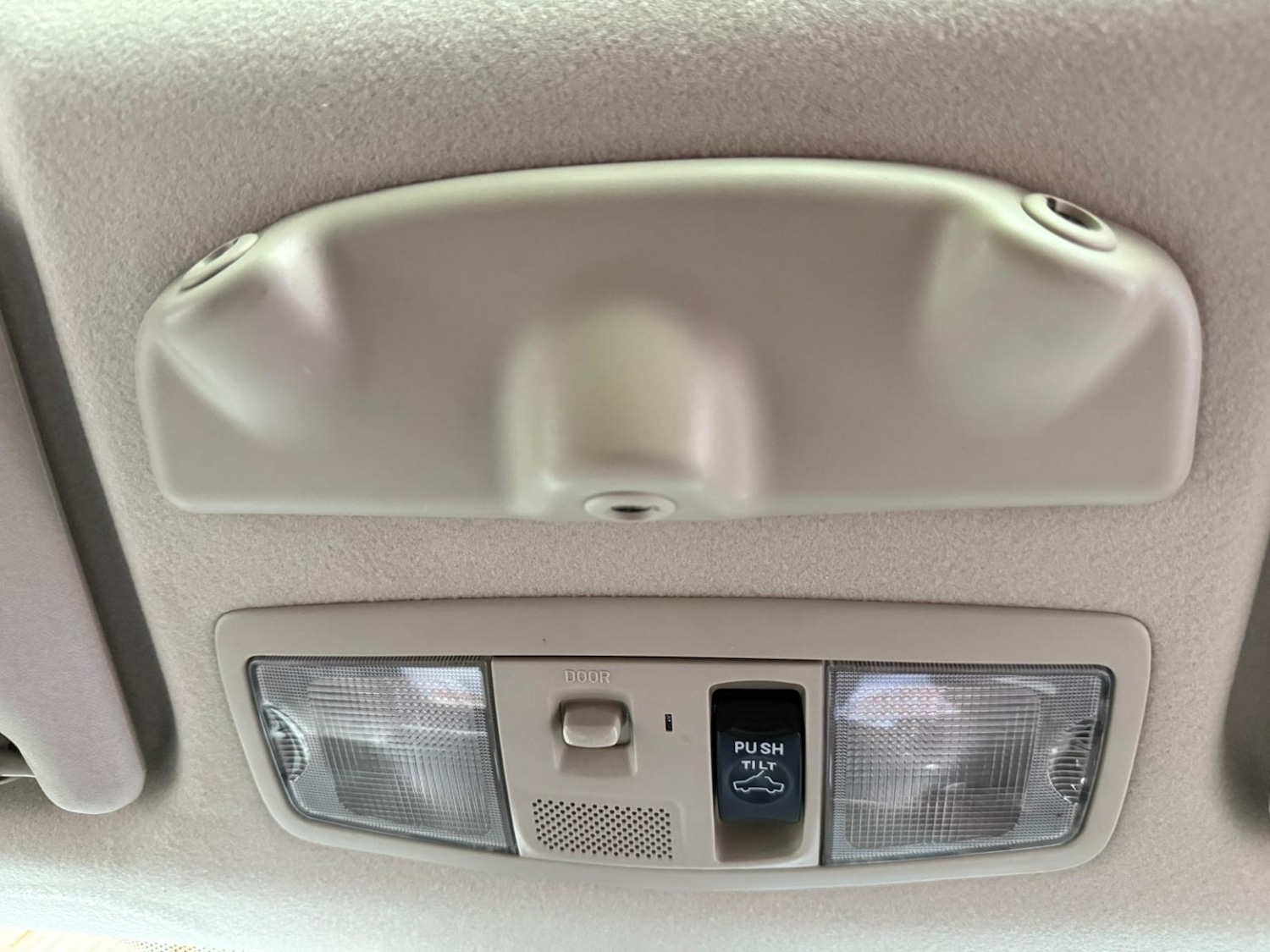 Used Mitsubishi Outlander 2015 for sale - 77113113: Photo 23