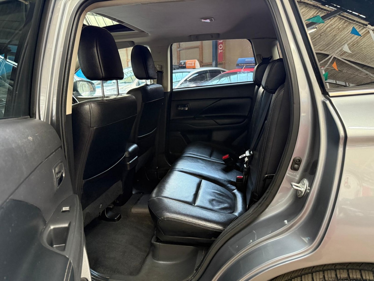 Used Mitsubishi Outlander 2015 for sale - 77113113: Photo 5