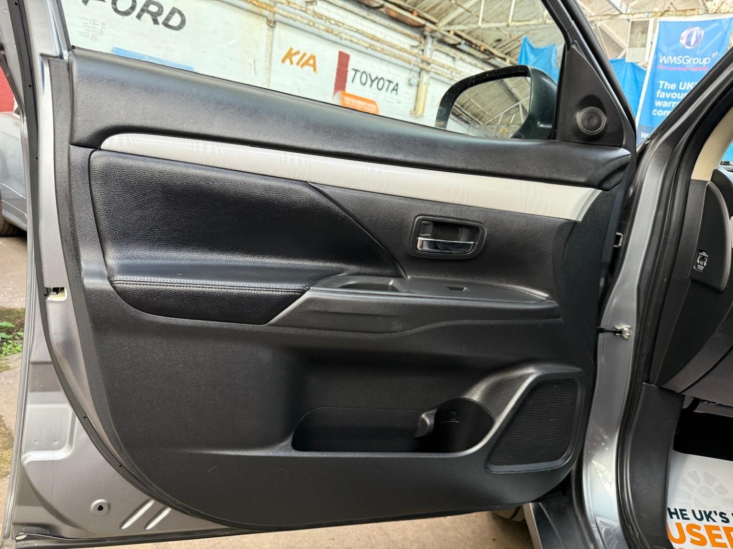 Used Mitsubishi Outlander 2015 for sale - 77113113: Photo 8