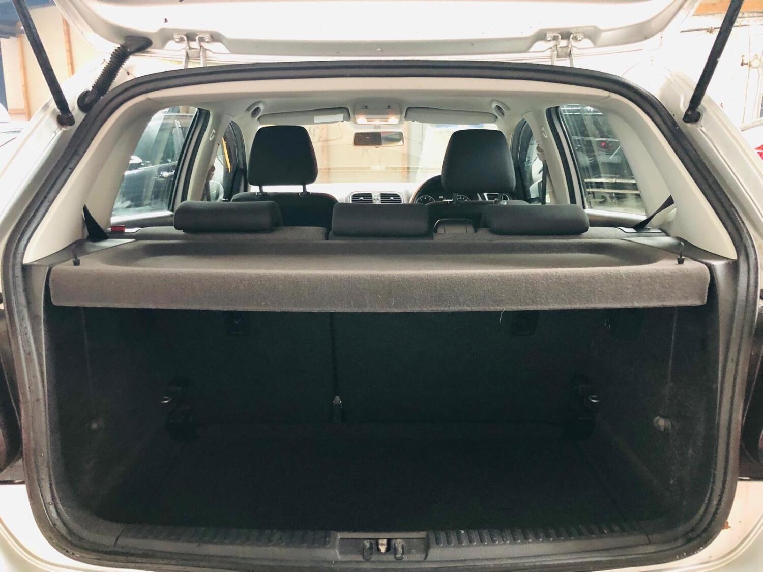 Used Volkswagen Polo 2010 for sale - 73755559: Photo 25