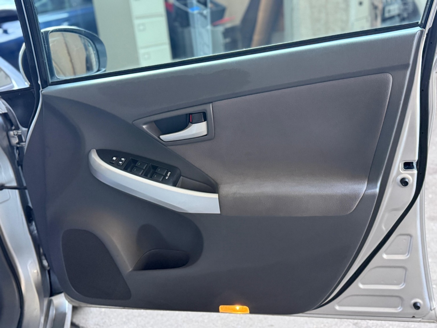 Used Toyota Prius 2010 for sale - 77822377: Photo 27