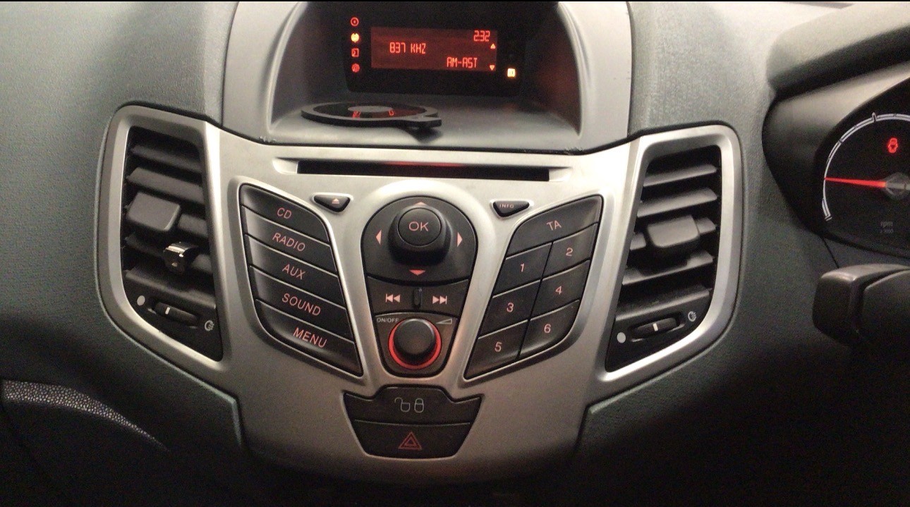 Used Ford Fiesta 2010 for sale - 77014820: Photo 30