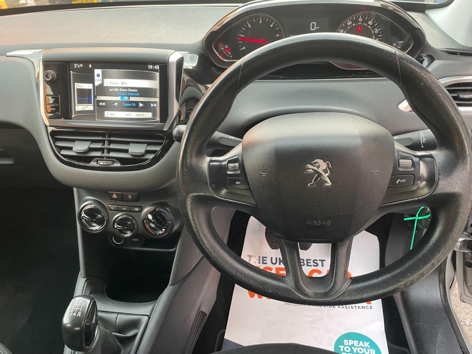 Used Peugeot 208 2014 for sale - 76794218: Photo 10