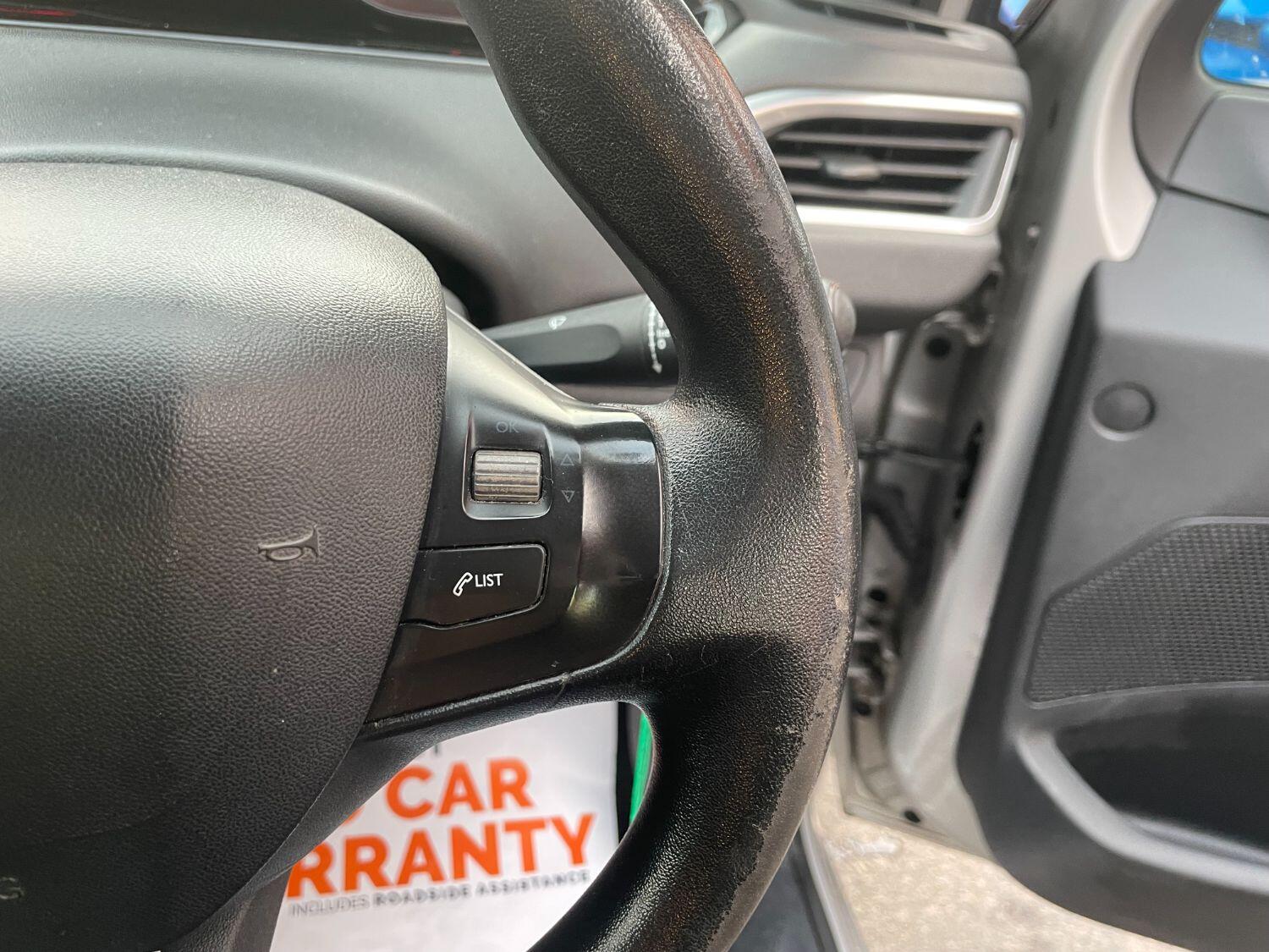 Used Peugeot 208 2014 for sale - 76794218: Photo 11