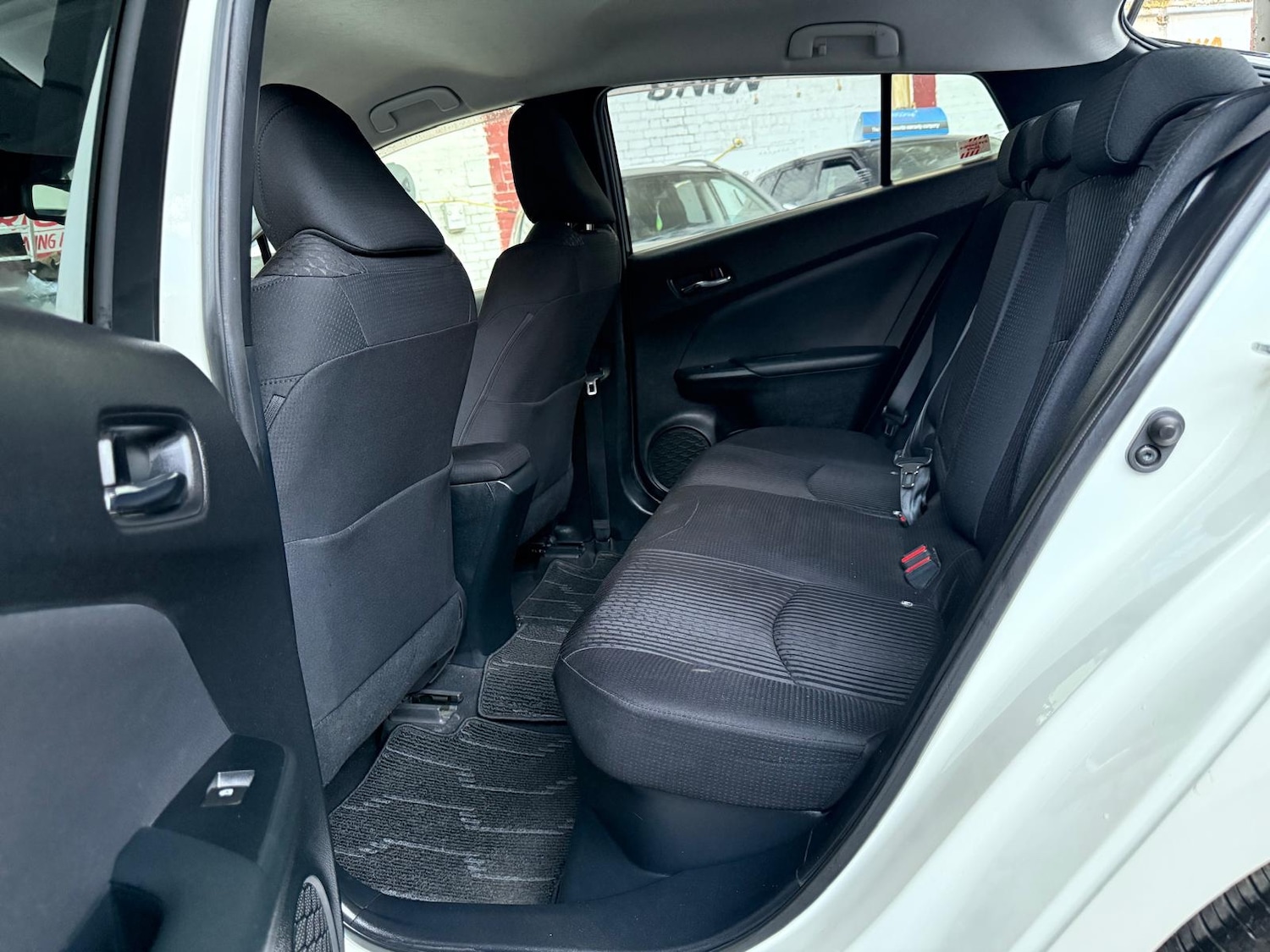 Used Toyota Prius 2018 for sale - 76986787: Photo 19