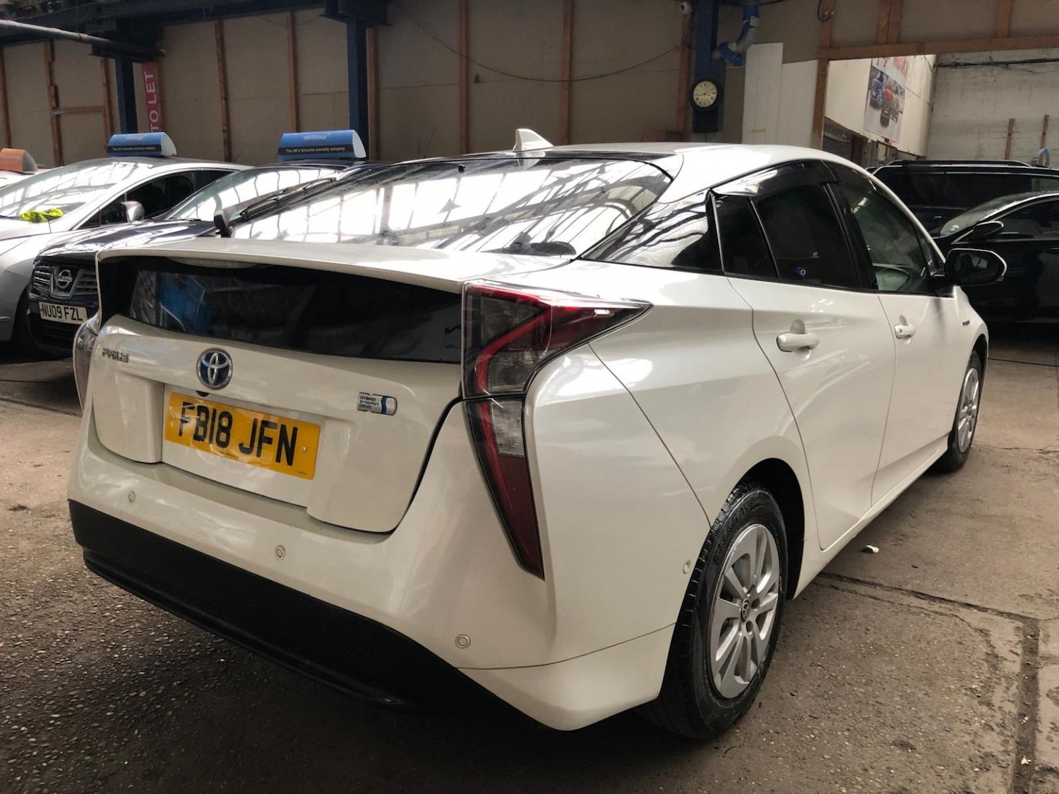 Used Toyota Prius 2018 for sale - 76986787: Photo 5