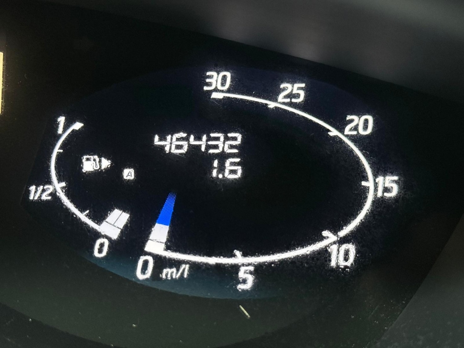 Used Nissan Serena 2014 for sale - 76631465: Photo 20