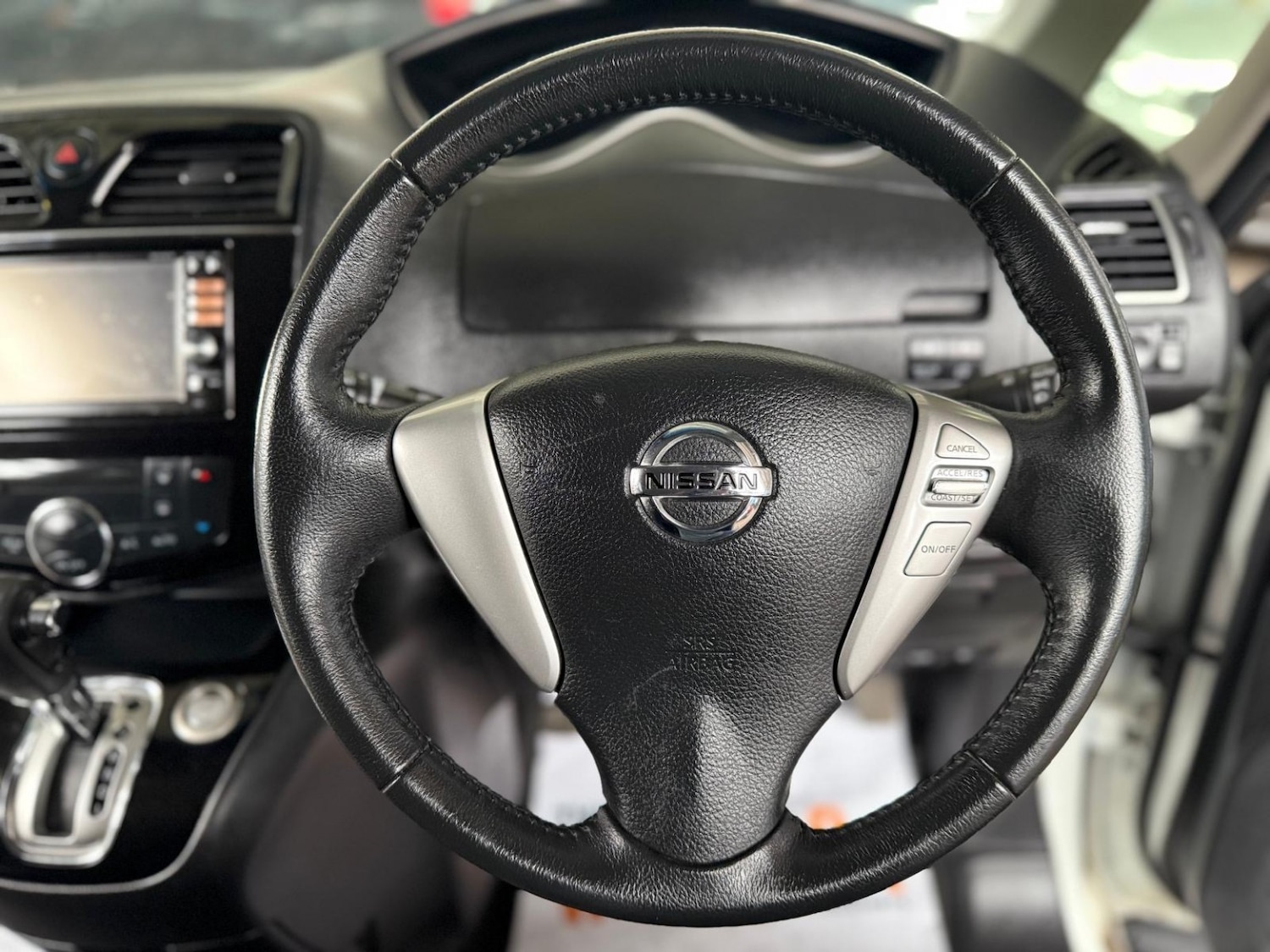 Used Nissan Serena 2014 for sale - 76631465: Photo 22