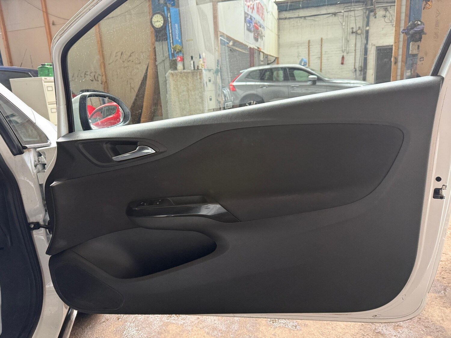 Used Vauxhall Corsa 2016 for sale - 77687645: Photo 29