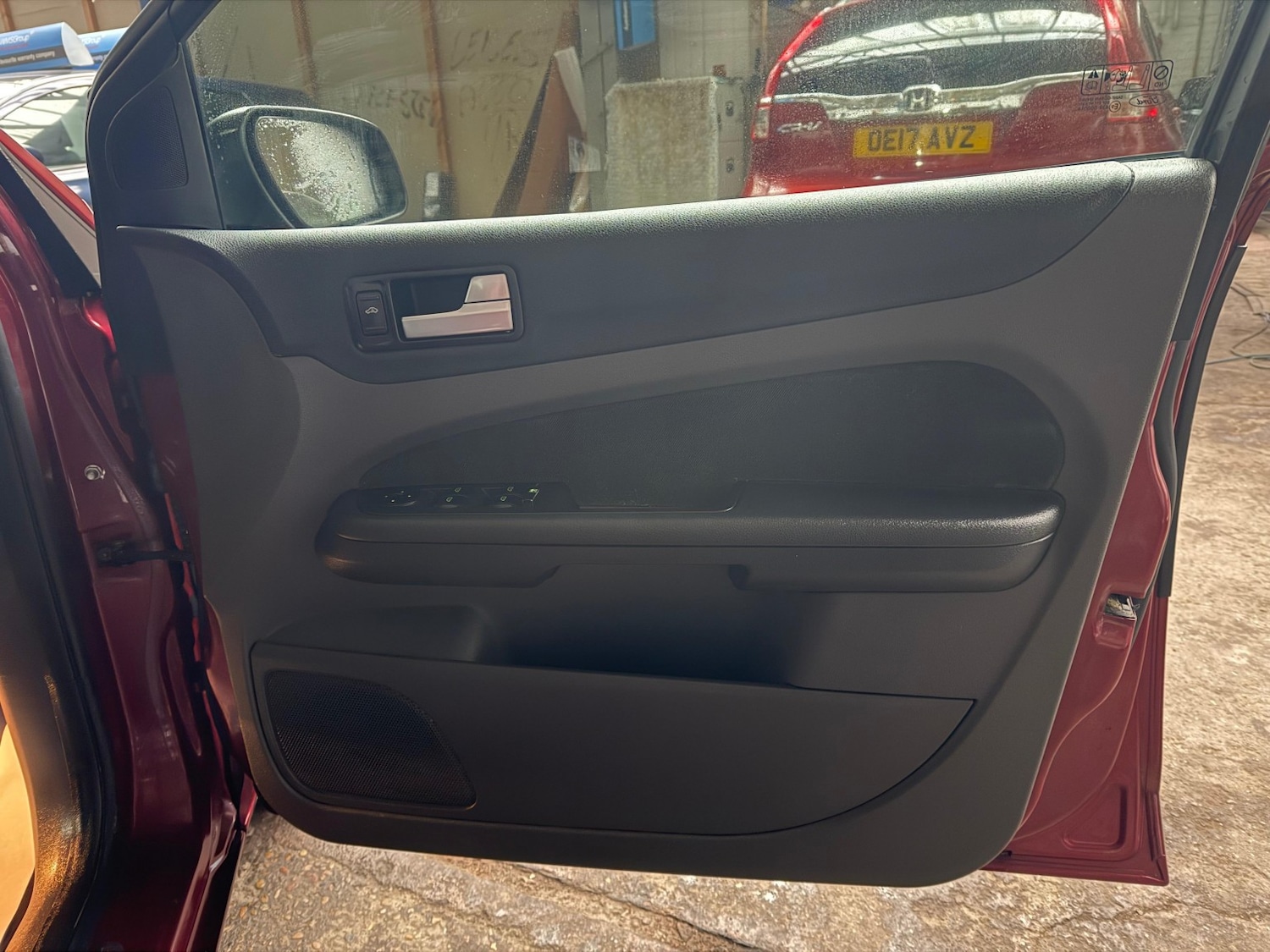 Used Ford Focus 2005 for sale - 78057137: Photo 21