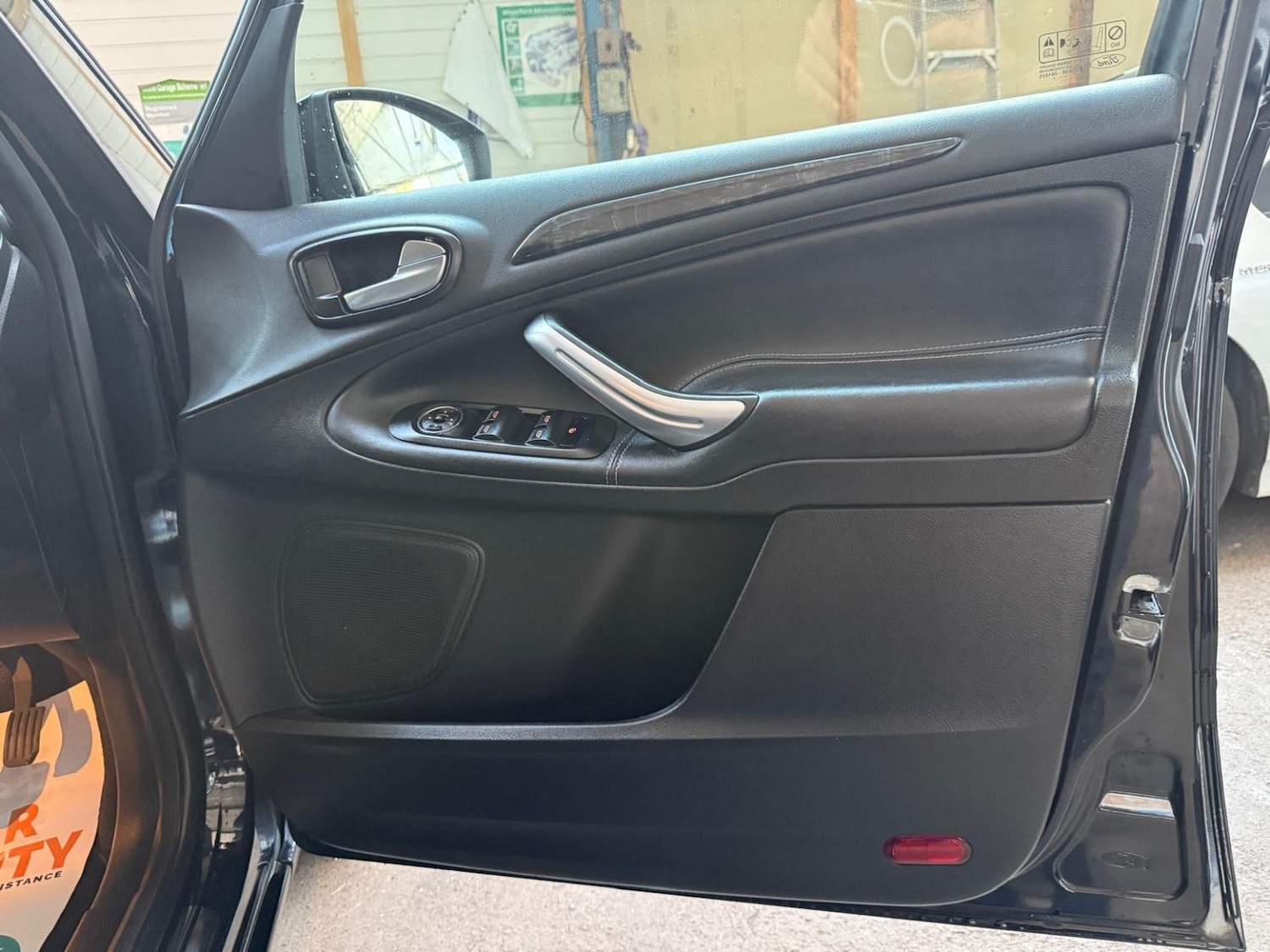 Used Ford Galaxy 2011 for sale - 76670740: Photo 24