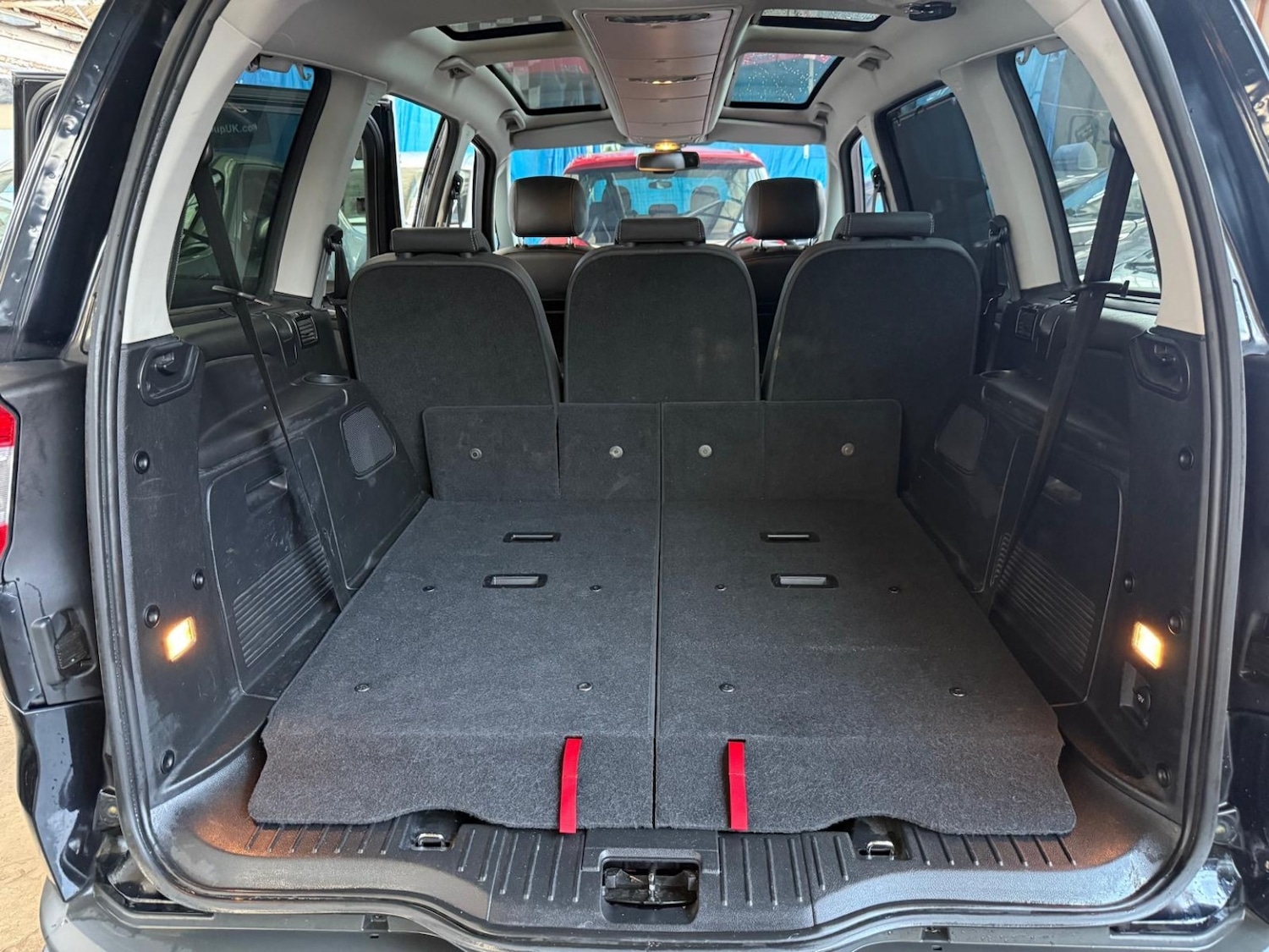 Used Ford Galaxy 2011 for sale - 76670740: Photo 38