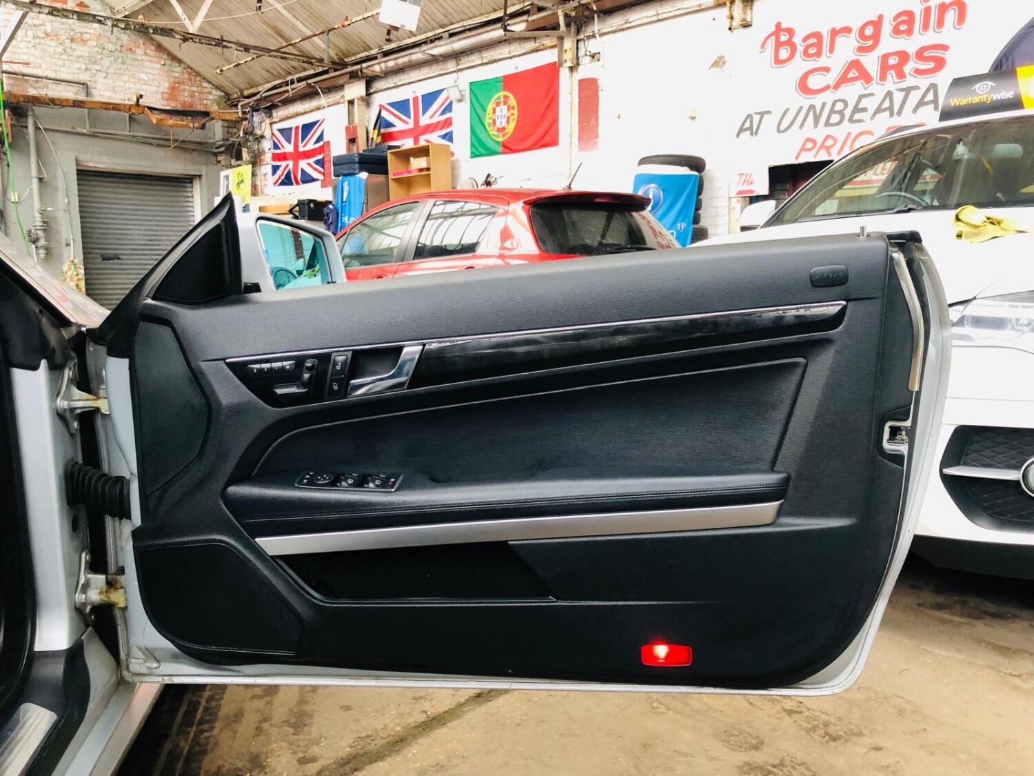 Used Mercedes-Benz E Class 2010 for sale - 78056991: Photo 9