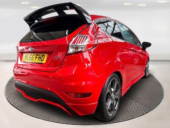 Used Ford Fiesta 2016 for sale - 75541808: Photo