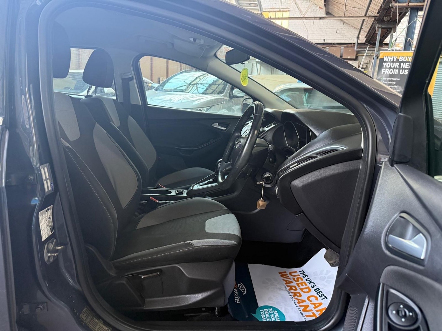 Used Ford Focus 2012 for sale - 76088682: Photo 8