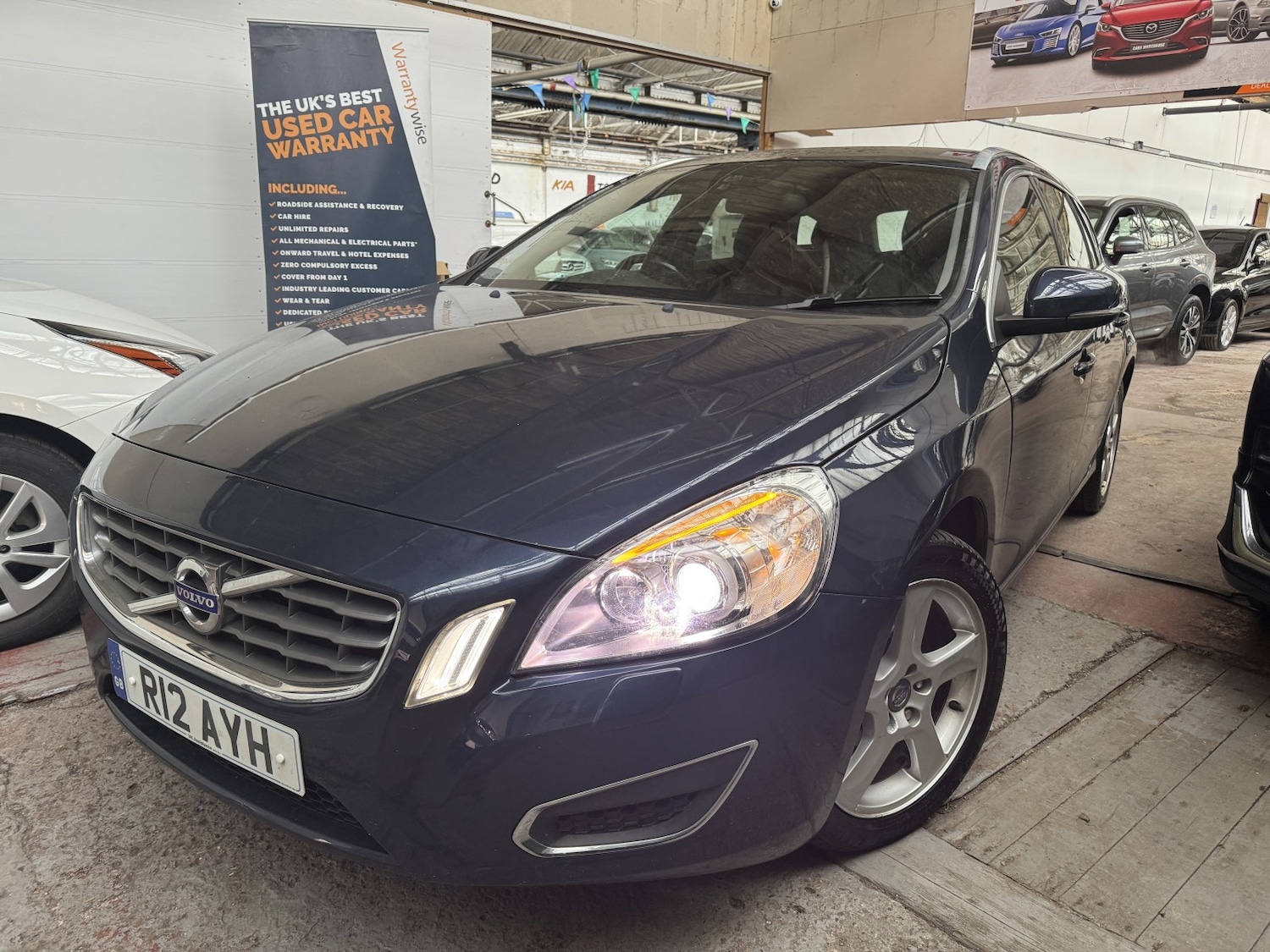 Used Volvo V60 2011 for sale - 77118524: Photo 1