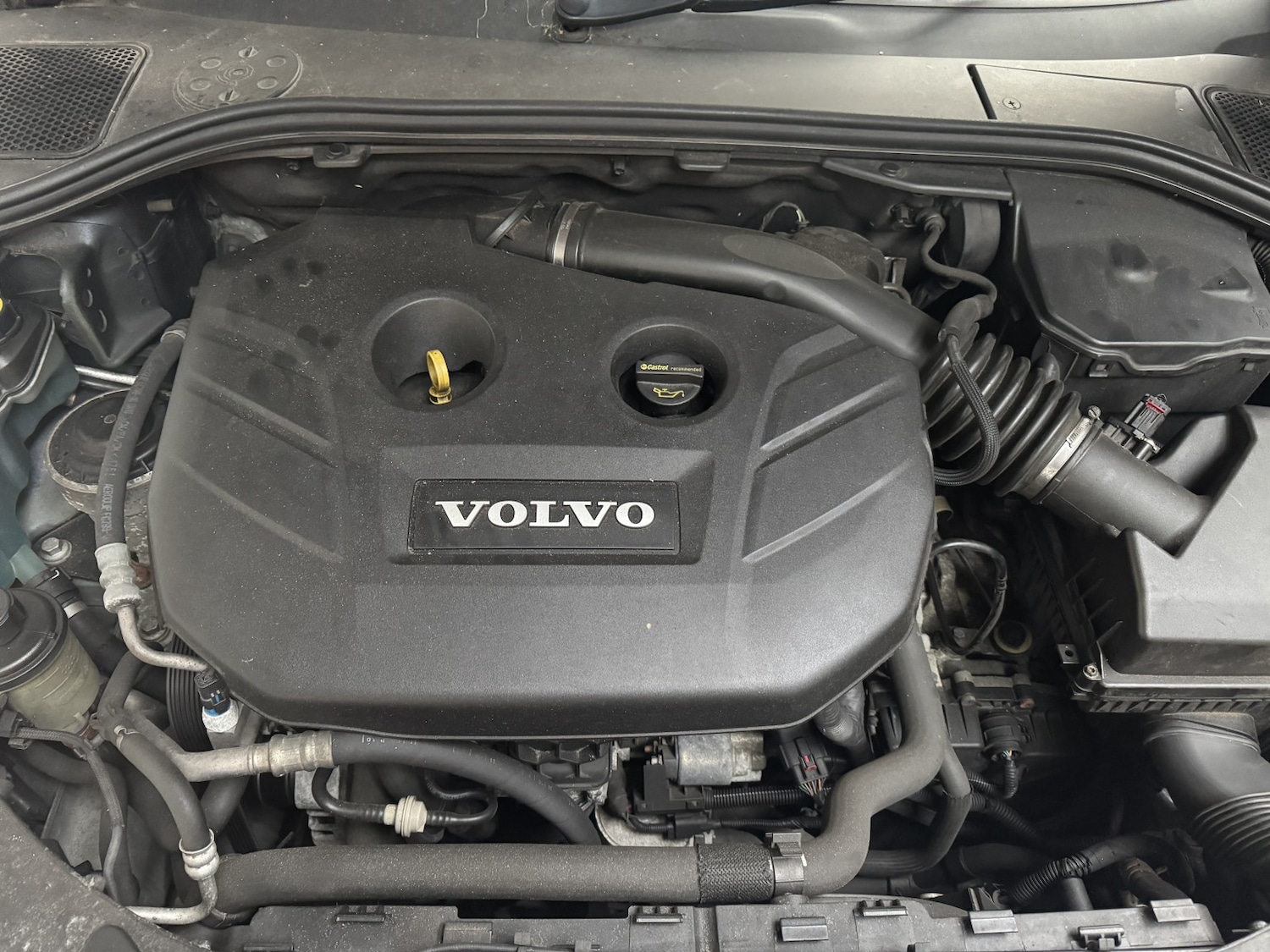 Used Volvo V60 2011 for sale - 77118524: Photo 36