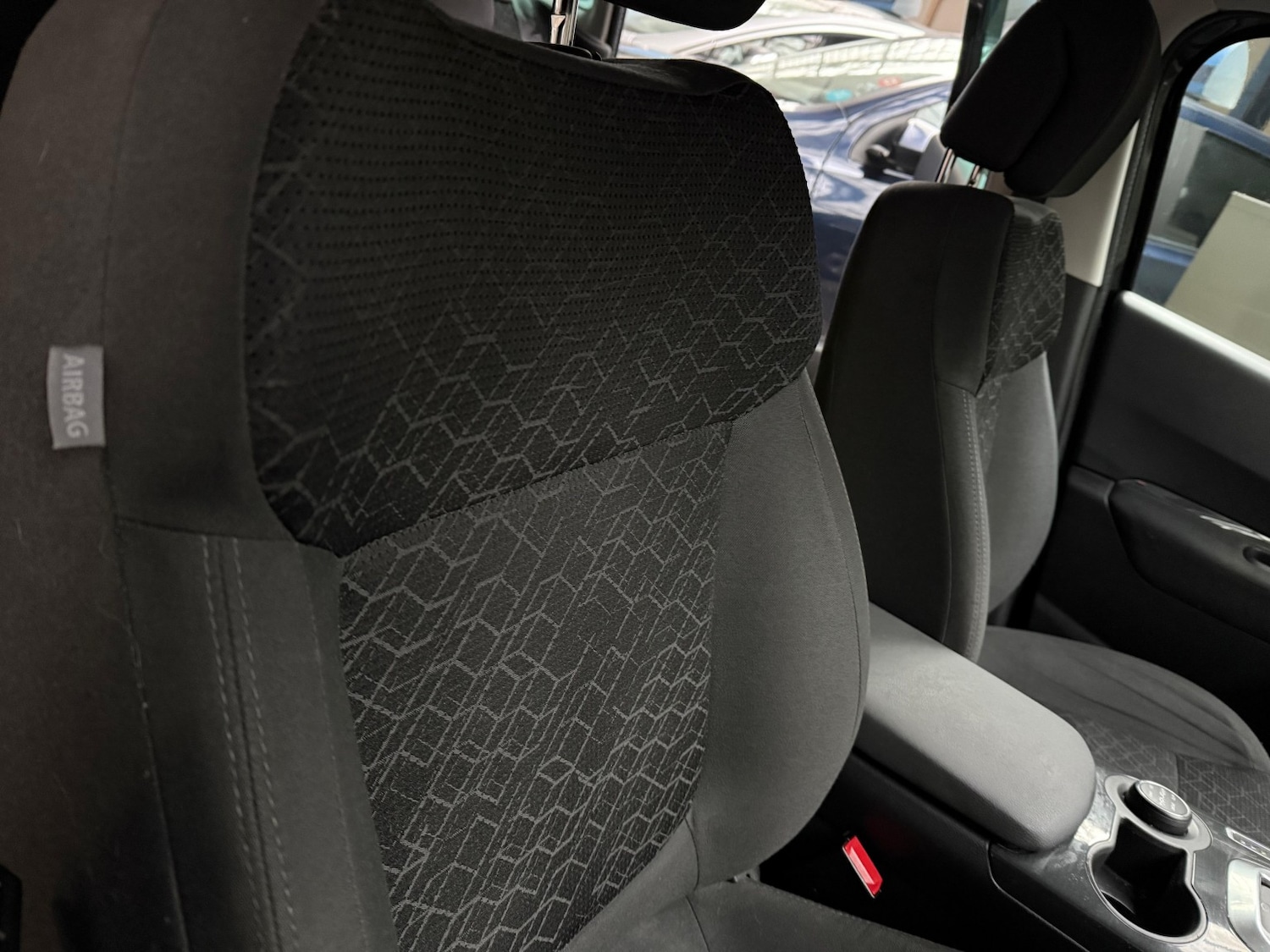 Used Peugeot 3008 2014 for sale - 77336242: Photo 32