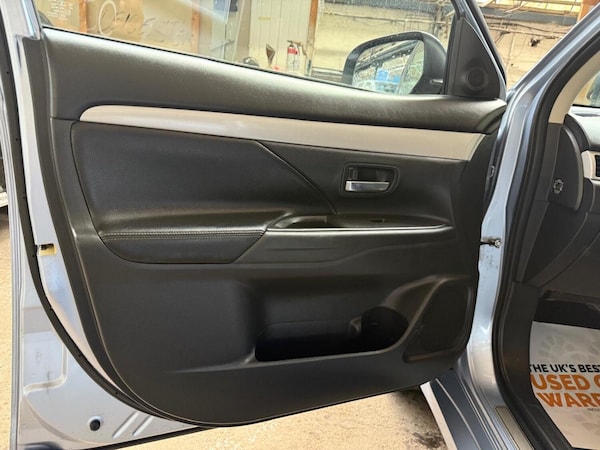 Used Mitsubishi Outlander 2015 for sale - 75366950: Photo 20