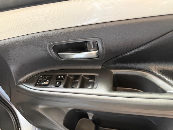 Used Mitsubishi Outlander 2015 for sale - 75366950: Photo 29